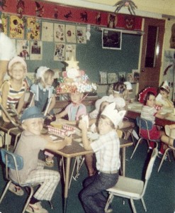 ... Lets see if you can figure out WHICH kindergartner is little ole me on Make Your Own Hat Day...It's always been an epidemic.